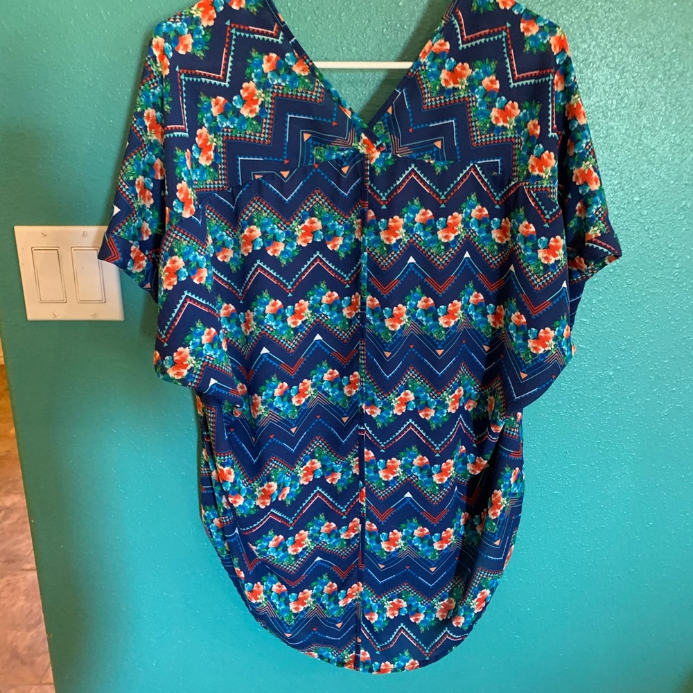 Blouse - Picture 2 of 3